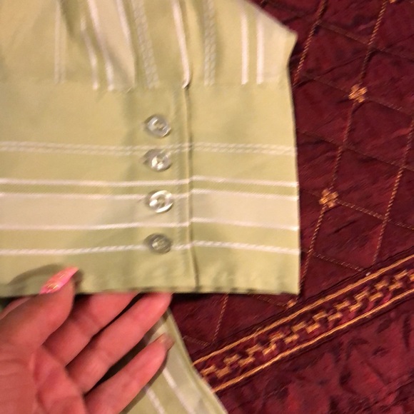 MOVING SALE NO HAGGLING WOMEN CARE N SPORT 3x LIME GREEN AND WHITE STRIPED TOP. - Picture 7 of 8